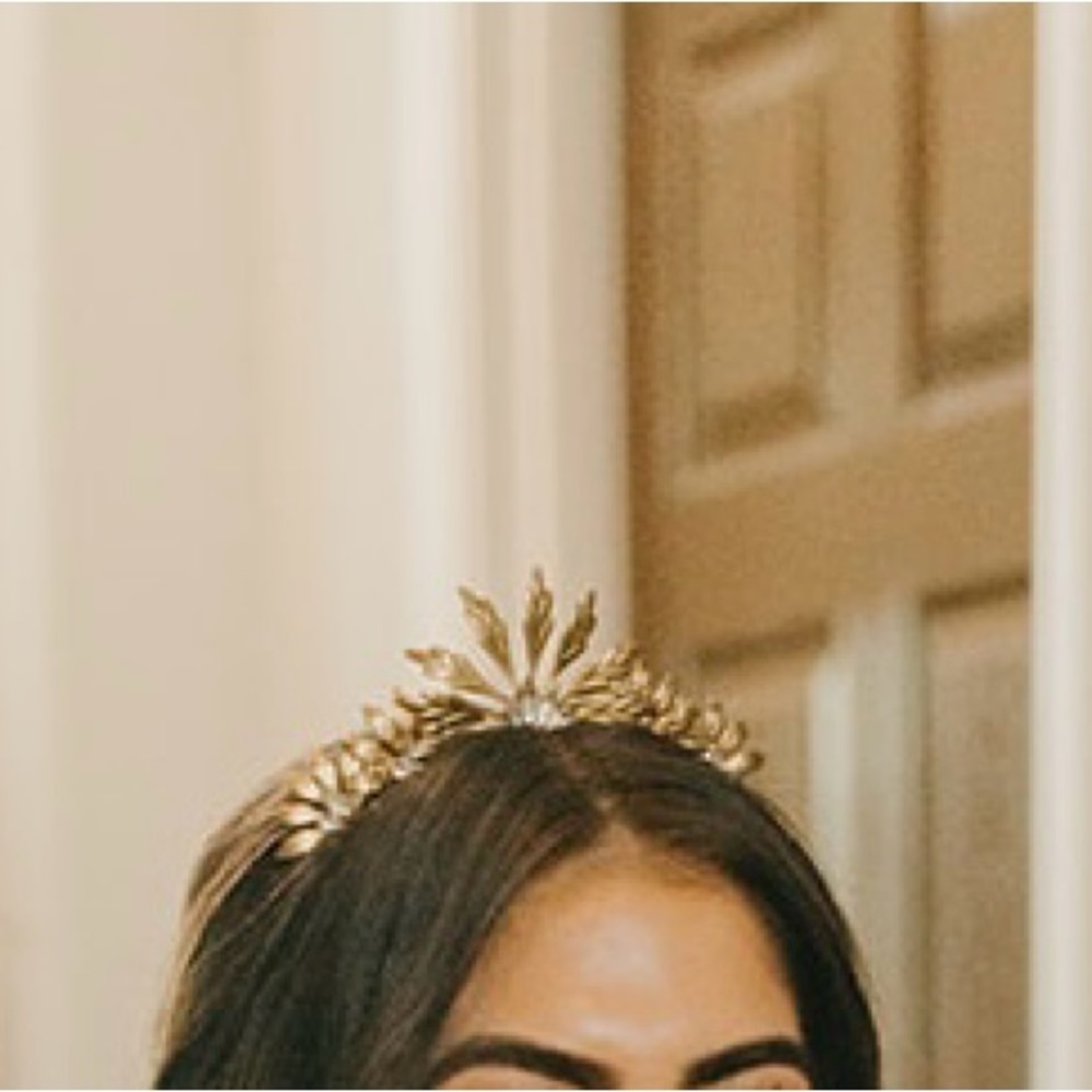 Untamed Petals Wedding Crown